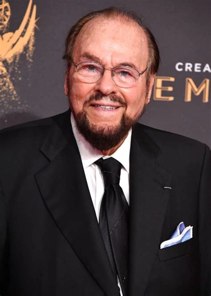 Segal, Veteran of Drama and TV Comedy, Is Dead at 87 The New