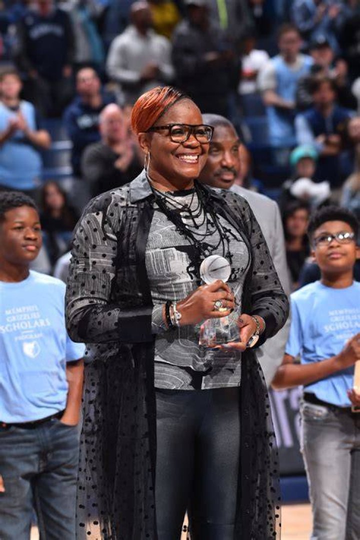 Sheryl Swoopes Biography WNBA player, salary, contract, stats, net