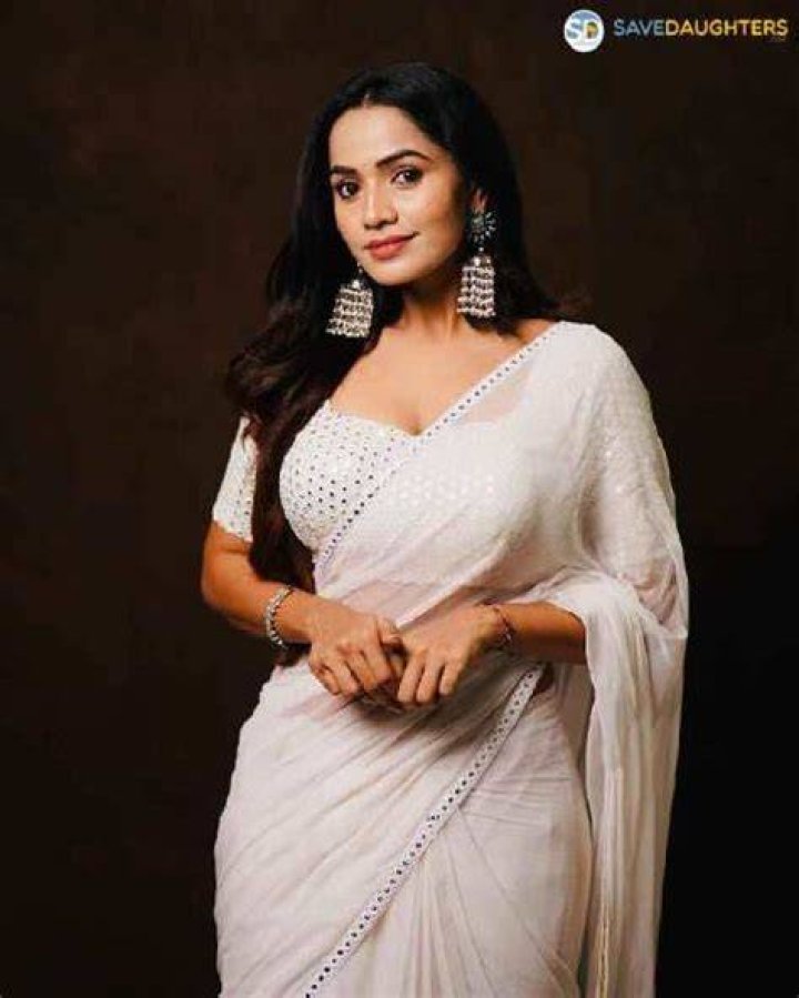Shobha Shetty Age, Height, Boyfriend, Net worth, Family, Career
