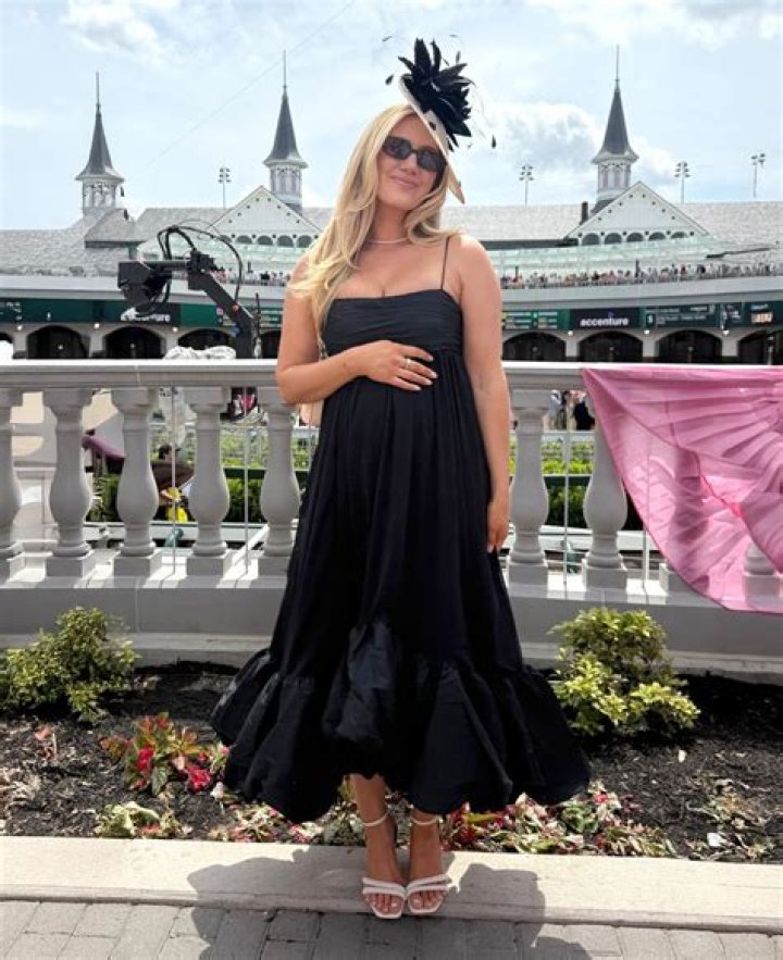 Shop Lauren Burnham Luyendyk Outfits Shop Lauren Burnham Luyendyk
