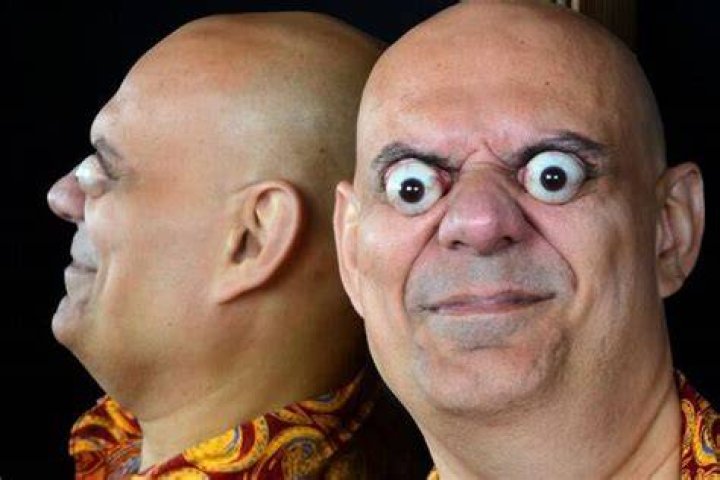 Sidney de Carvalho Mesquita Tio Chico bate recorde de olhos