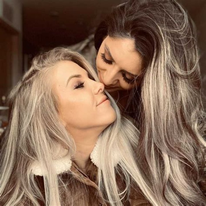 Singer Katie Noel Girlfriend, net worth, hometown, Ryan Upchurch Tuko