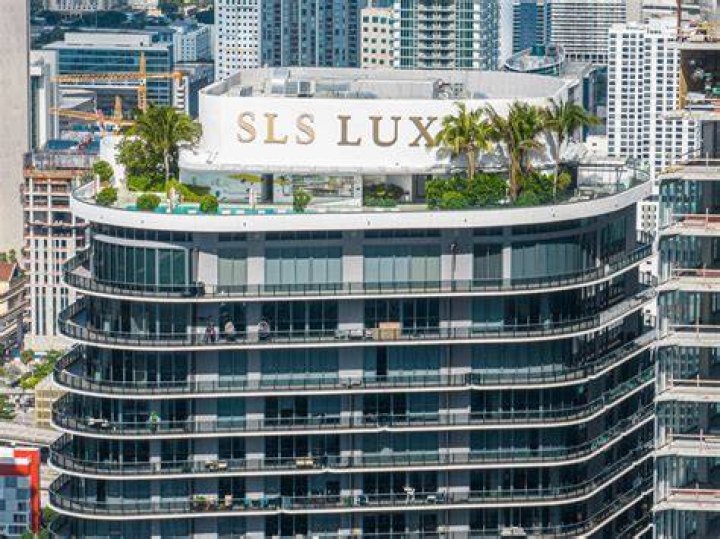 SLS LUX Celebrates RecordBreaking Sales with Rooftop F&ecirc;te