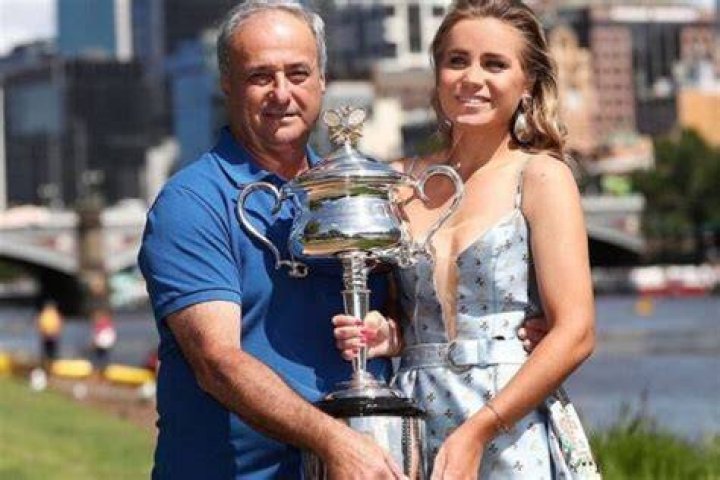 Sofia Kenin Parents Alexander and Svetlana Kenin And Family