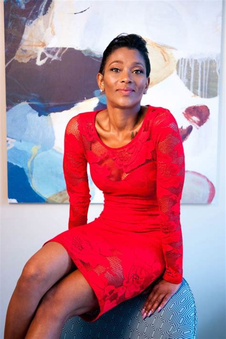 Sonya C, Business women entrepreneur Noliit soldier recording artist
