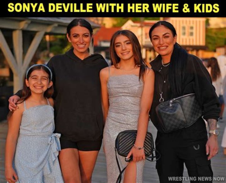 Sonya Deville Wife, Kids, Height, Age, Wiki, Ethnicity, Net Worth