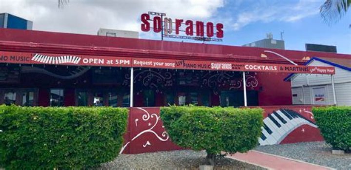 Sopranos Piano Bar in Aruba Caribbean's Best Piano Bar