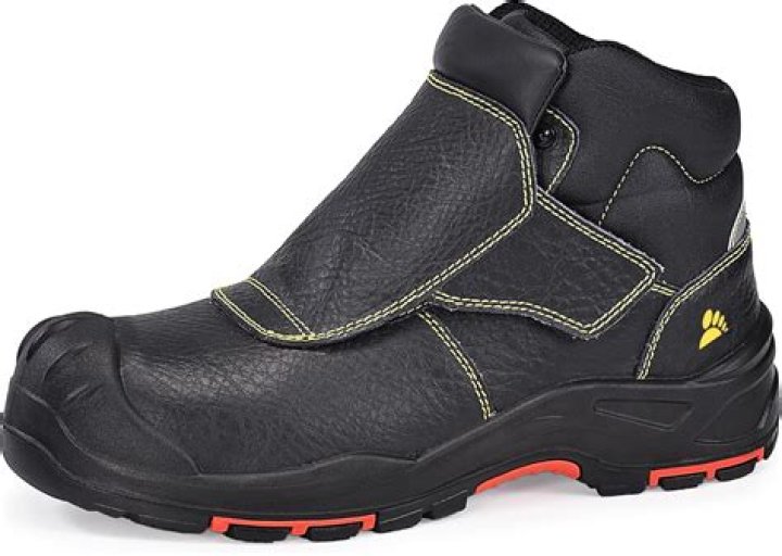 Staff and Board Boots For Troops
