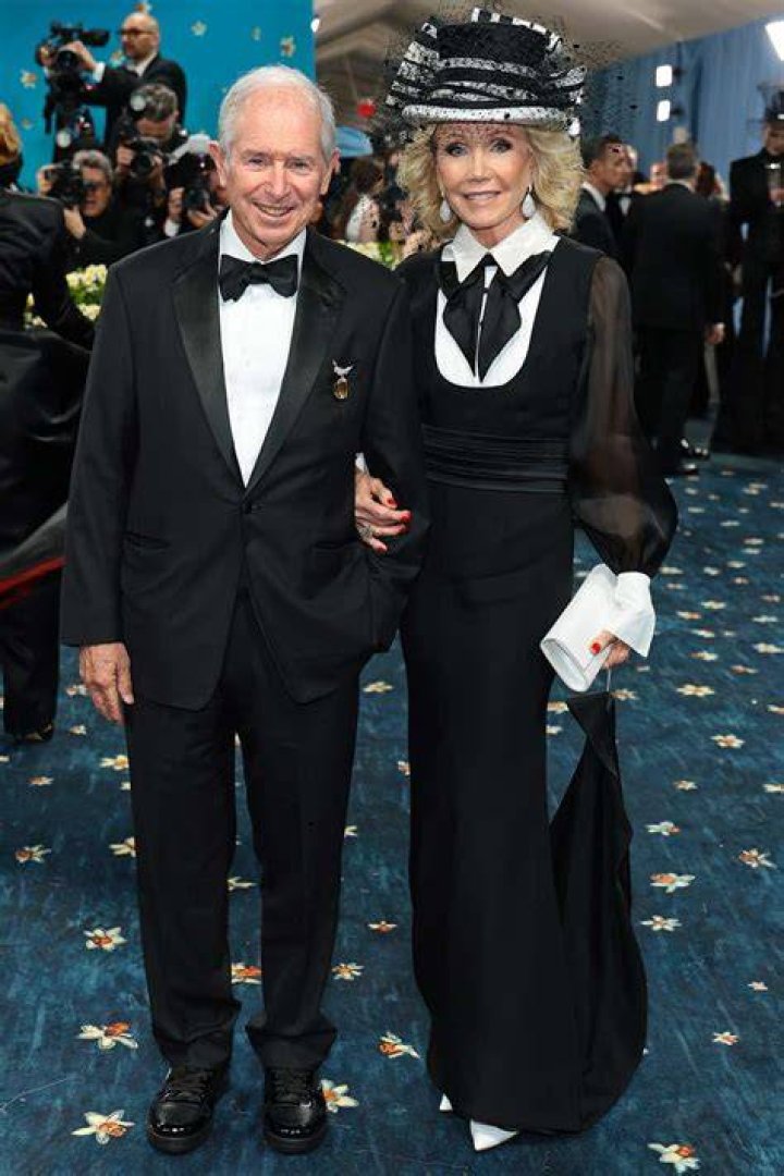 Stephen a. schwarzman and christine hearst... MARCA English
