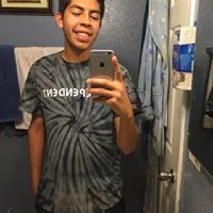Stream Albert Valdez music Listen to songs, albums, playlists for