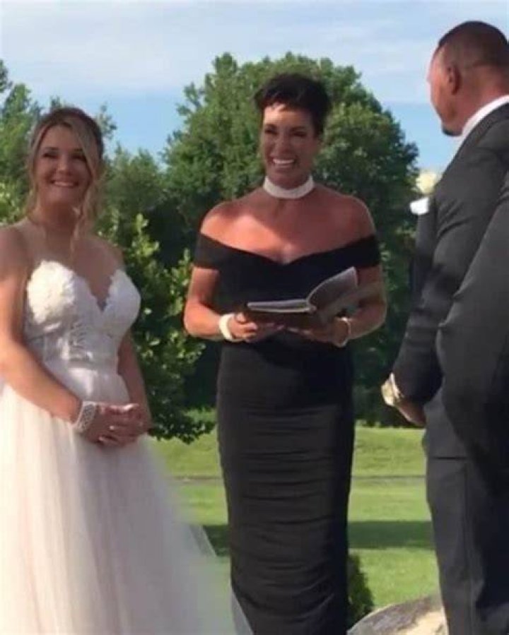 Susan Noles From Wedding Officiant to The Golden Bachelor Contestant