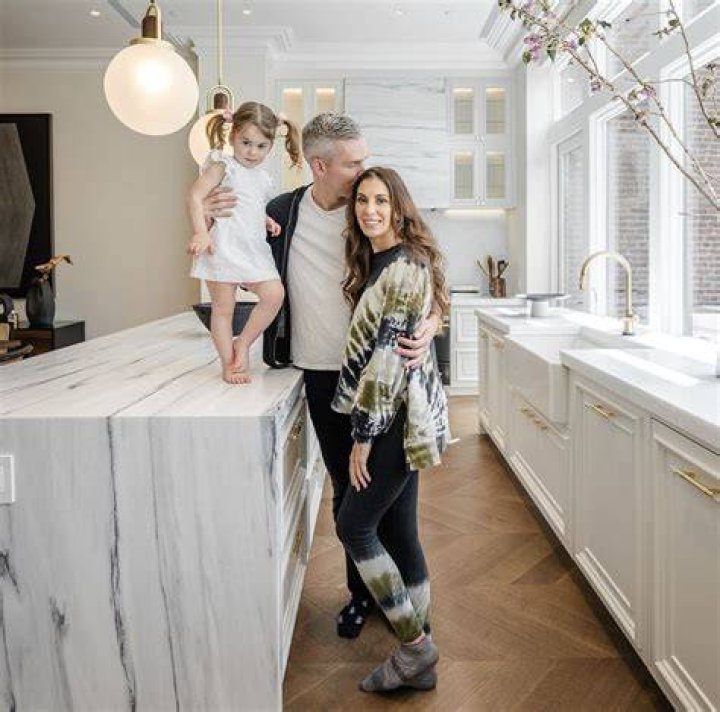 Take a Tour of Alison Victoria's Beautiful Kitchen In Chicago