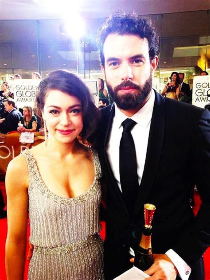 Tatiana Maslany & Tom Cullen from Emmys 2017 Red Carpet Couples E! News