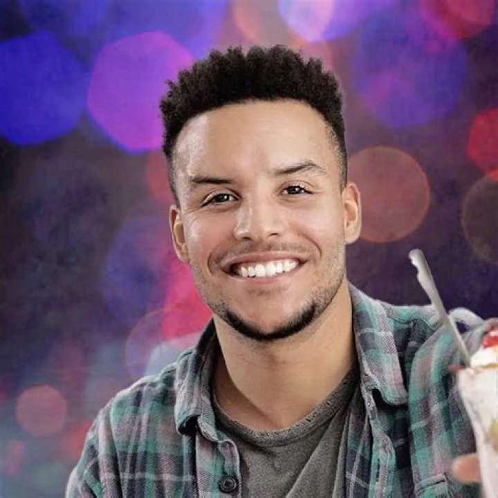 Tavior Mowry Age, Bio, Birthday, Family, Net Worth