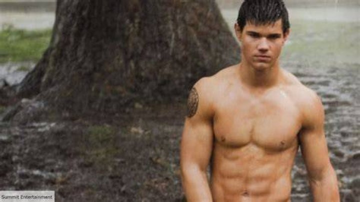 Taylor Lautner 'Praying' For John Mayer Ahead of Taylor Swift 'Speak Now'