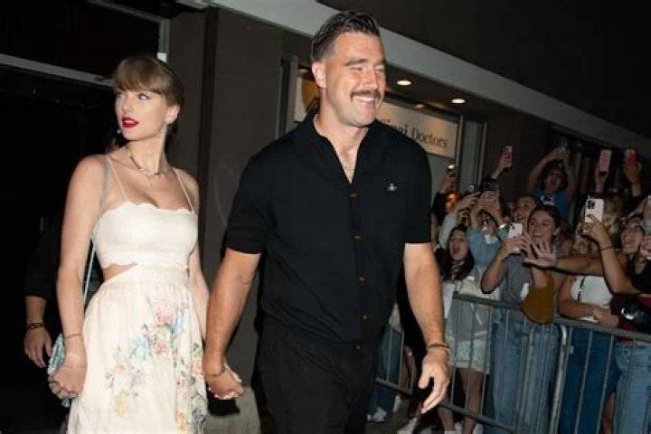 Taylor Swift and Foster The People's frontman Mark enjoy romantic lunch
