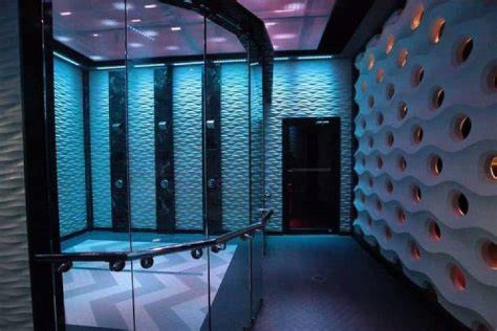 The Best Gay Saunas and Bathhouses in the USA wolfyy