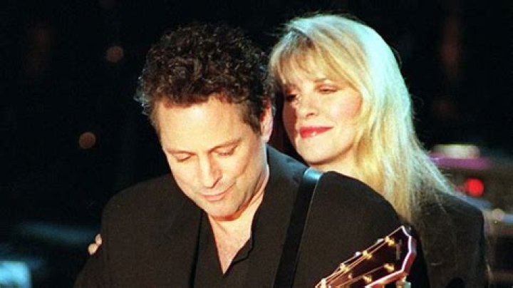 The Truth About Lindsey Buckingham's Wife: Uncovering The Facts