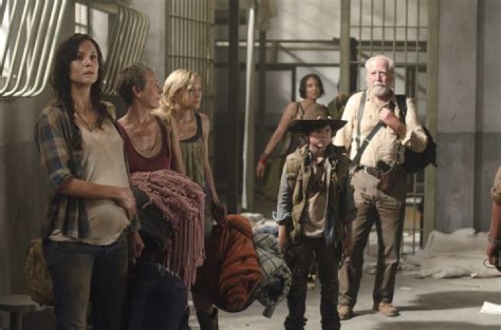 The Walking Dead Season 3 poster and promo photos released *
