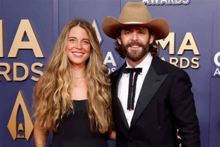 Thomas Rhett and Lauren Were Our Couple of the Year at CMT Artist of
