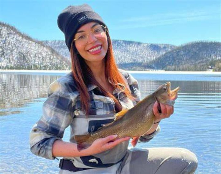 TikTok Myla Del Rey Ice Fishing Girl Tutorials Age Height
