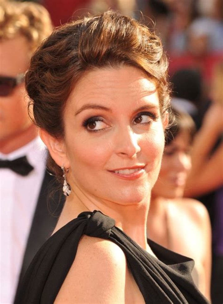 Tina Fey Best Emmys Beauty Looks From 10 Years Ago POPSUGAR Beauty