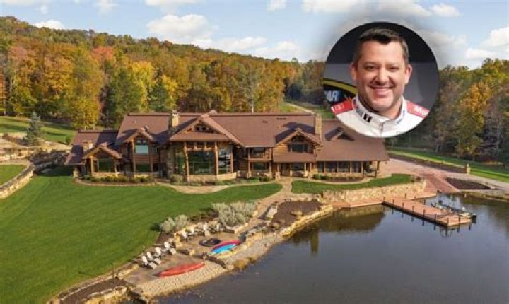 Tony Stewart puts Indiana ranch on market for 30 million