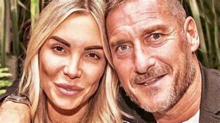 Totti e Noemi tris di regali costosi per il primo Natale della coppia