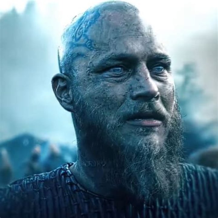 Travis Fimmel Profile Images — The Movie Database (TMDb)