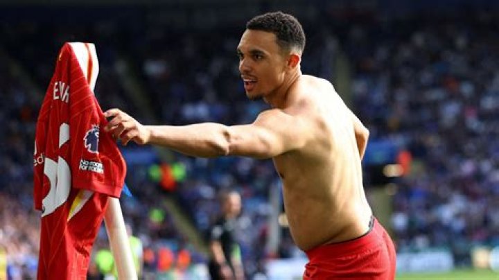 Trent AlexanderArnold Parents Meet English football player Father and