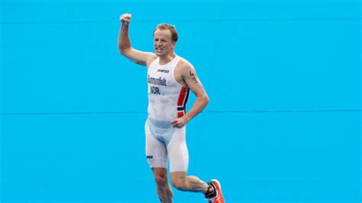 Triathlon Blummenfelt and Matthews go sub7/8 full triathlon