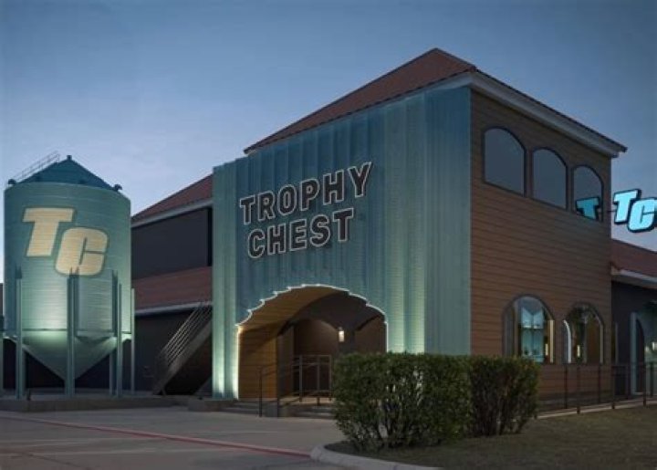 Trophy Chest Sports Bar and Club in Dallas Restaurant menu and reviews