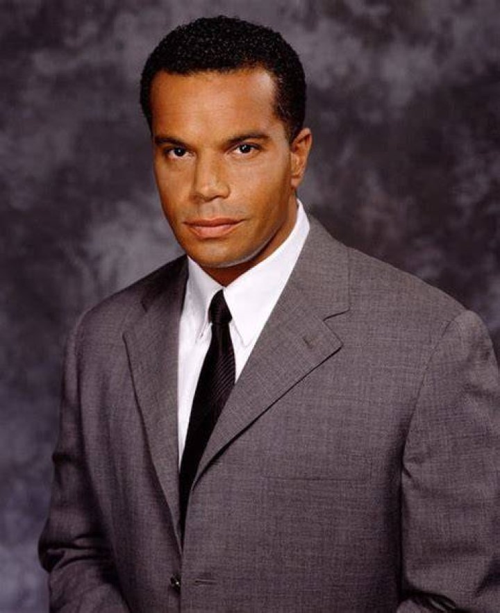 Troy Roberts CBS News