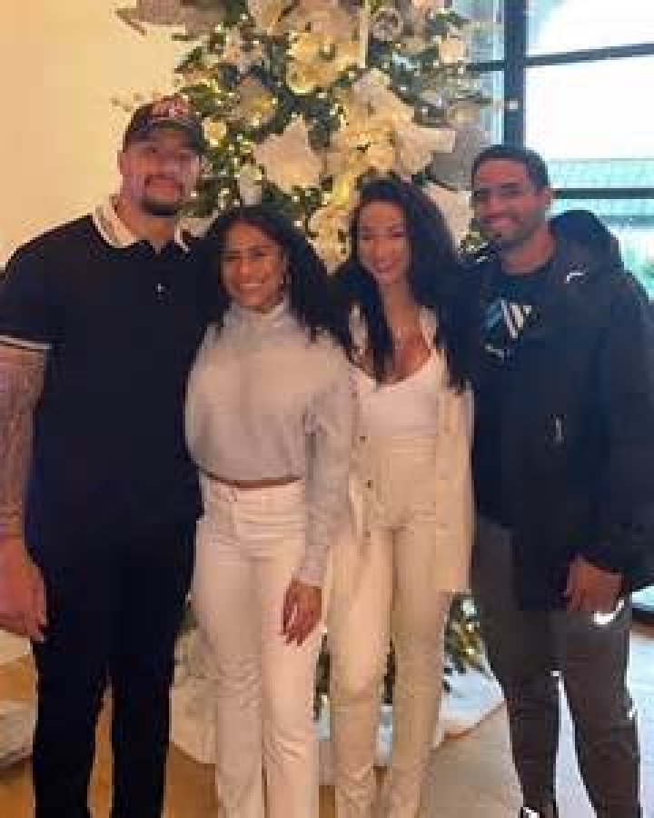 Tyreek Hill Siblings Meet His Brother Daxton Hill