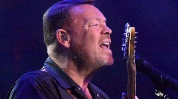 UB40 Lead Singer, Duncan Campbell, Suffers Stroke Best Classic Bands