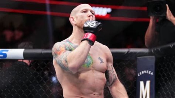 UFC 296 video Josh Emmett flattens Bryce Mitchell with terrifying