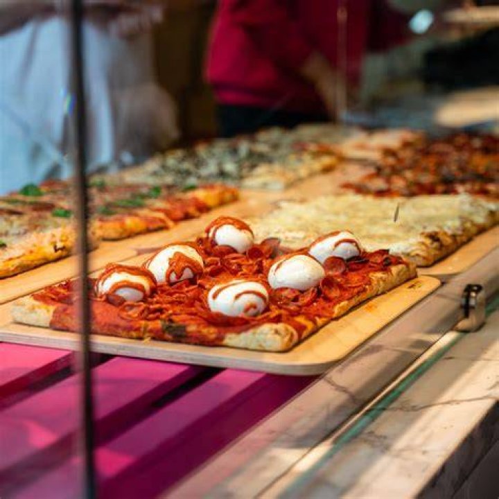 Unregular Pizza — Essex Market