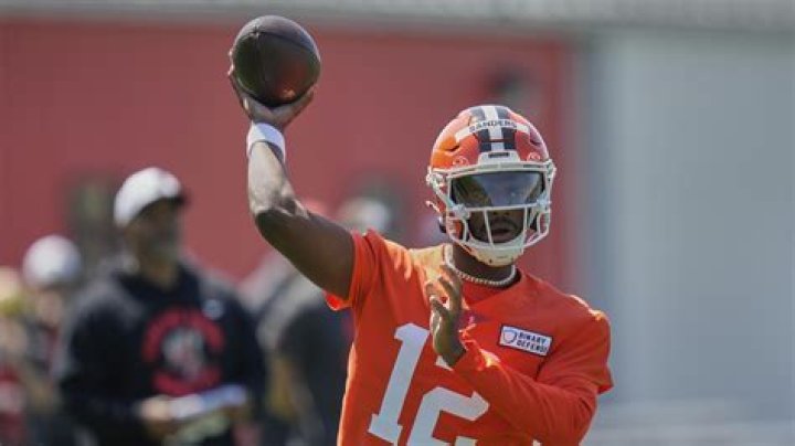 UPDATE Deion Sanders released from hospital