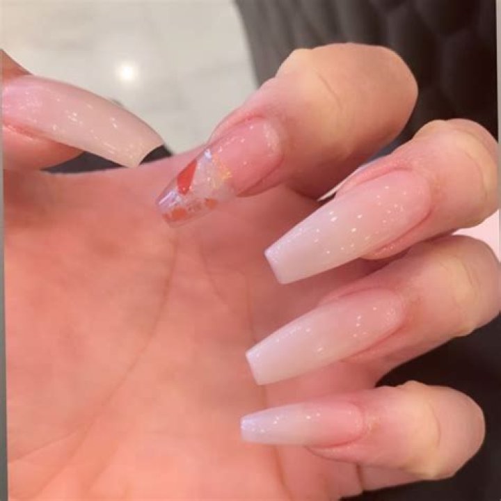 [UPDATED] 40+ Bubbly Pink Acrylic Nails