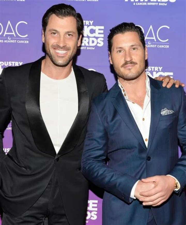 Val Chmerkovskiy And His Brother Maksim Shows Off Their Matching Abs