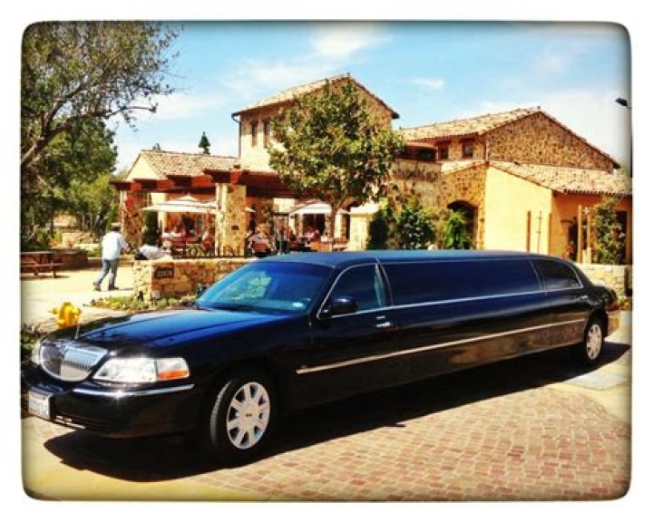 Ventura County Limousine Best Rated Limo and Party Bus Service