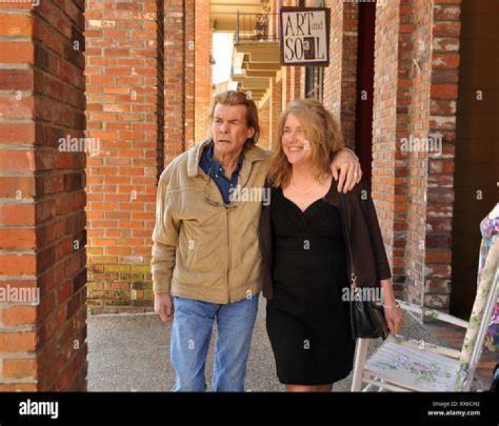 Vicksburg, MS, USA. 6th Apr, 2009. Actor JanMichael Vincent with wife