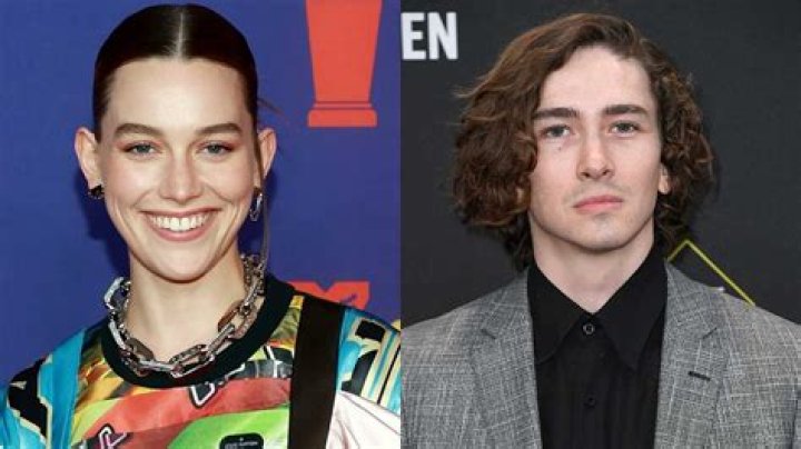 Victoria Pedretti and Dylan Arnold shop again amid dating rumors