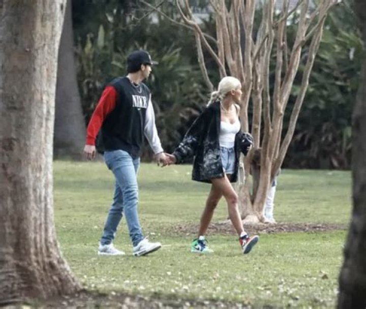Video Yankees 2nd Baseman Tyler Wade Is Dating Singer Pia Mia Page 2
