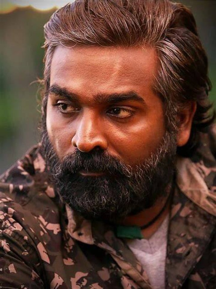 Vijay Sethupathi Biography, Movies List, Wiki, Age, Family