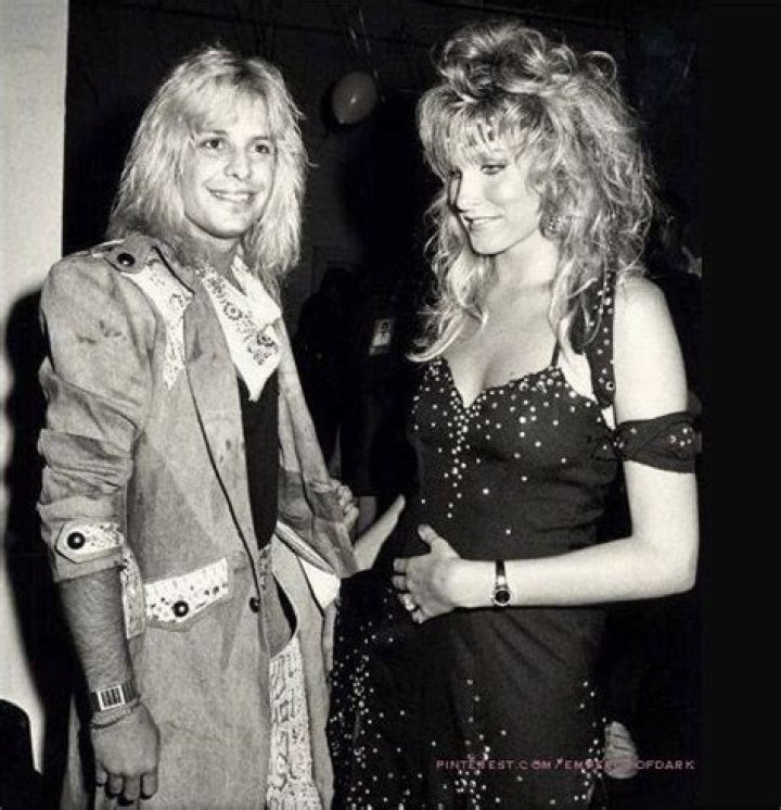 Vince Neil and Beth Lynn Rock star's wives Pinterest