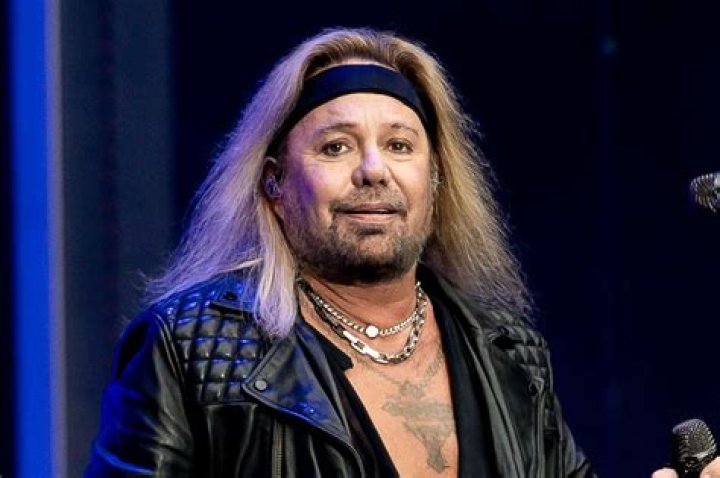 Vince Neil's House Featured on MTV Cribs The '80s Ruled