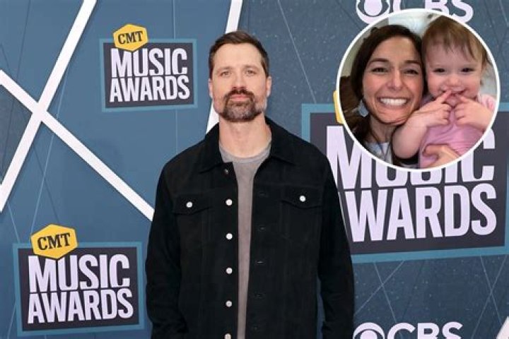 Walker Hayes Remembers Late Daughter Oakleigh in Sweet New Post WKKY