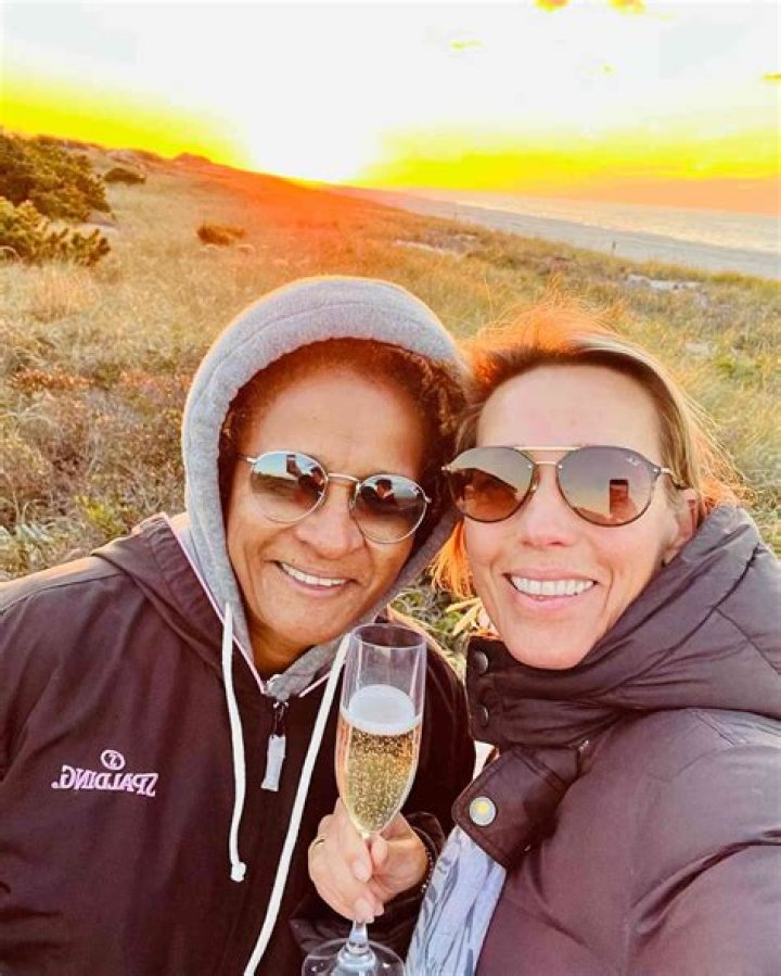 Wanda Sykes Kids Olivia, Lucas Fraternal Twin Children Closer Weekly
