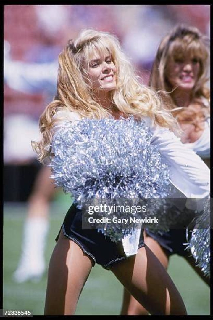 Watch Model, Cheerleader Linda Sobek Vanishes Real Murders of Los